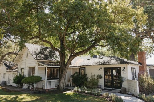 Peachy Canyon tasting room